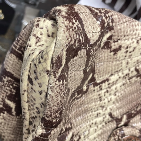 Henri Bendel Snakeskin Print Chain Strap Shoulder Bag - Picture 14 of 14